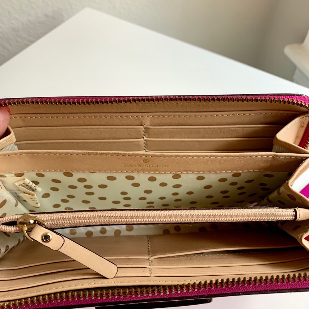 Kate Spade Wallet - Picture 4 of 9